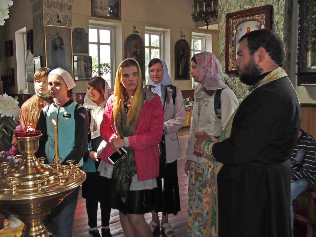 Краеведы из Бреста посетили храм святителя Николая в г. Добруше
