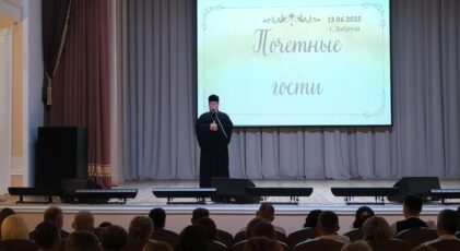 Священнослужитель напутствовал выпускников